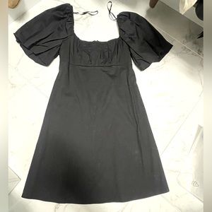 Black dress puffy shoulders NWT Small